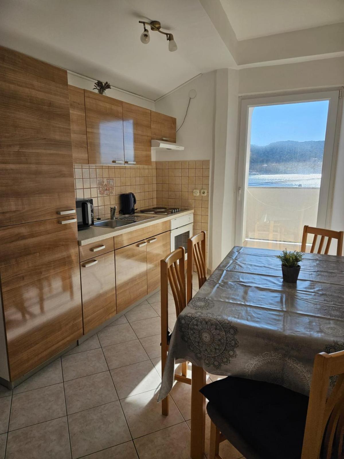 Pljesa Apartments Supetarska Draga Exterior foto